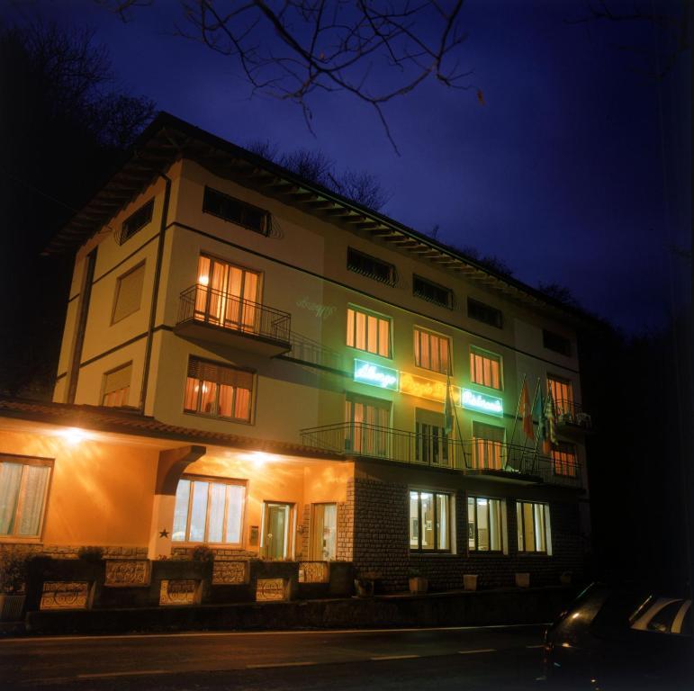 Hotel Poggio D'Oro Рива-ди-Сольто Экстерьер фото